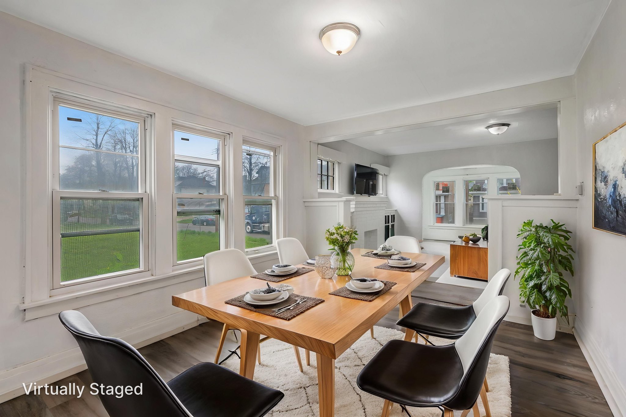 329-jewett-11 virtually staged.jpeg