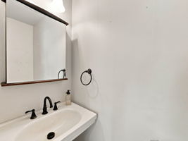  Photo 39
