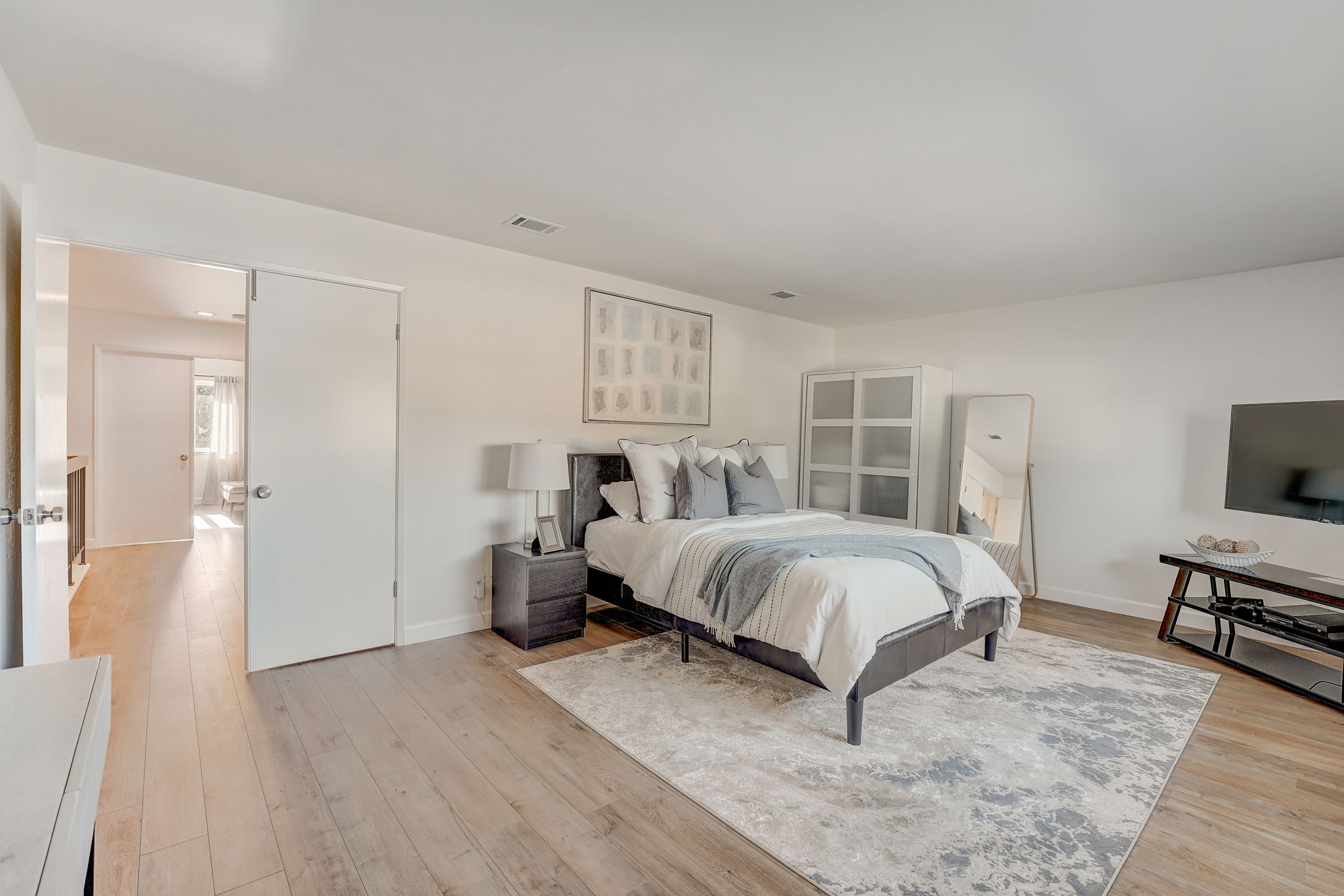 Regents Blvd-035