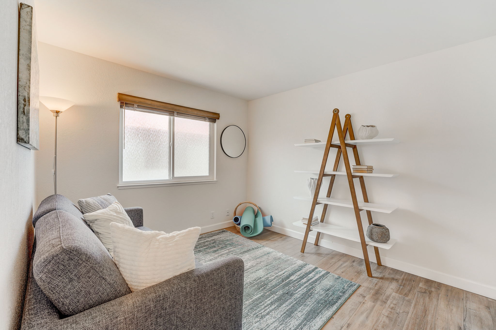 Regents Blvd-029