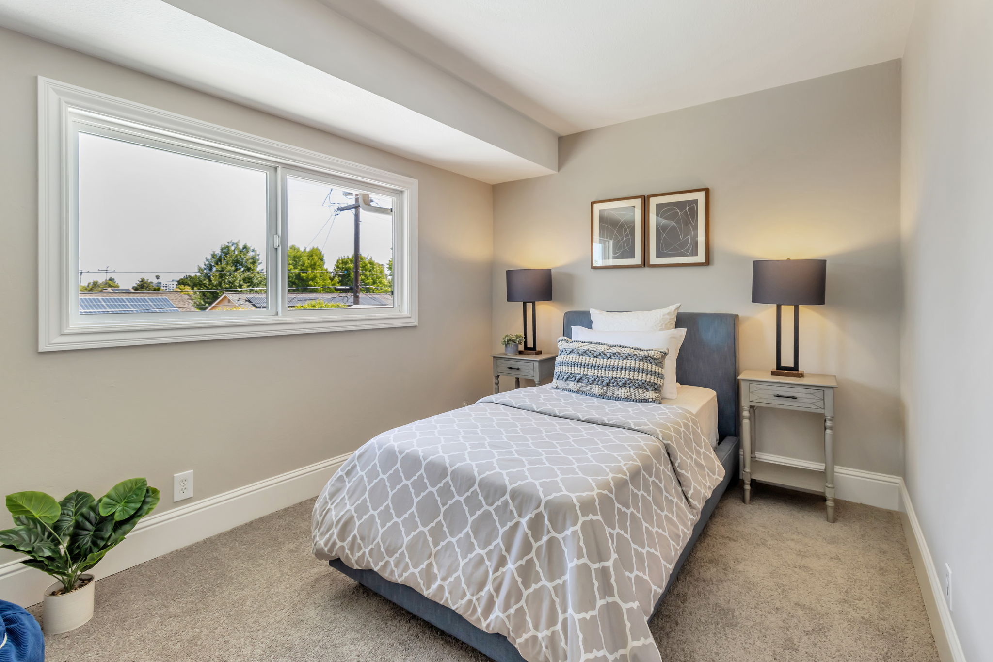 032_3293 Lynn Oaks Dr