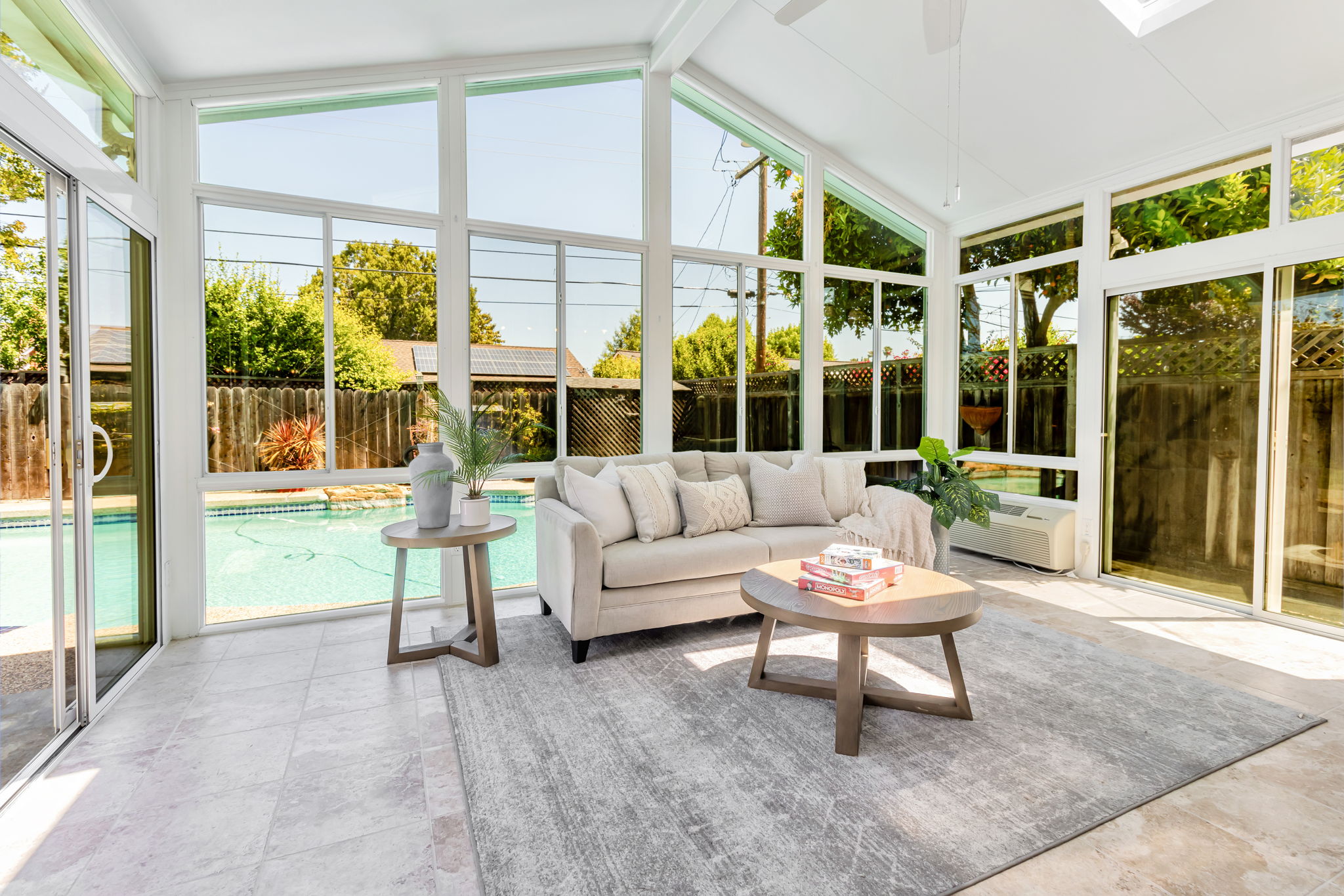 043_3293 Lynn Oaks Dr