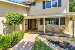 004_3293 Lynn Oaks Dr