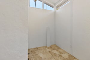 037_3293 Lynn Oaks Dr