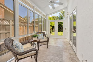 039_3293 Lynn Oaks Dr
