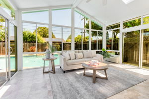 043_3293 Lynn Oaks Dr