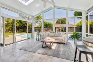 044_3293 Lynn Oaks Dr