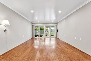 San Amadeo B-S2304-006.jpg