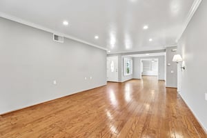 San Amadeo B-S2304-008.jpg