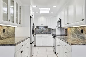 San Amadeo B-S2304-011.jpg