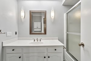 San Amadeo B-S2304-020.jpg