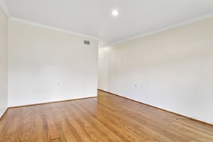 San Amadeo B-S2304-021.jpg