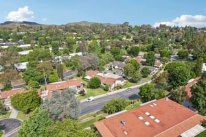 San Amadeo B-S2304-043.jpg