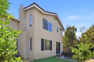 041_F8_3295 Sandpebble Dr