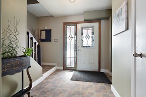 33 Cannon Ct, Orangeville, ON L9W 3M6, CA Photo 3