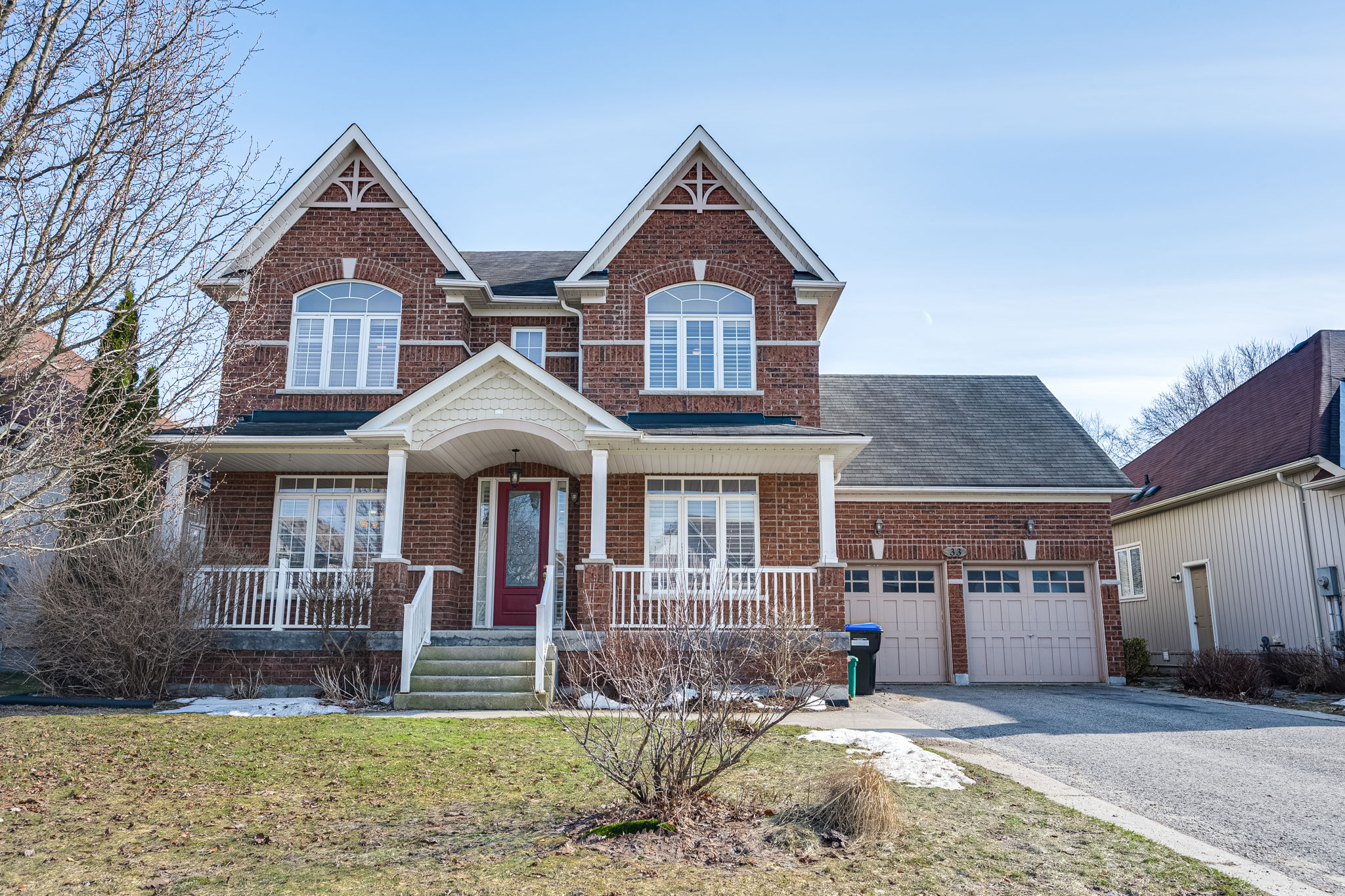 33 Collier Crescent Angus, ON L3W 0M6