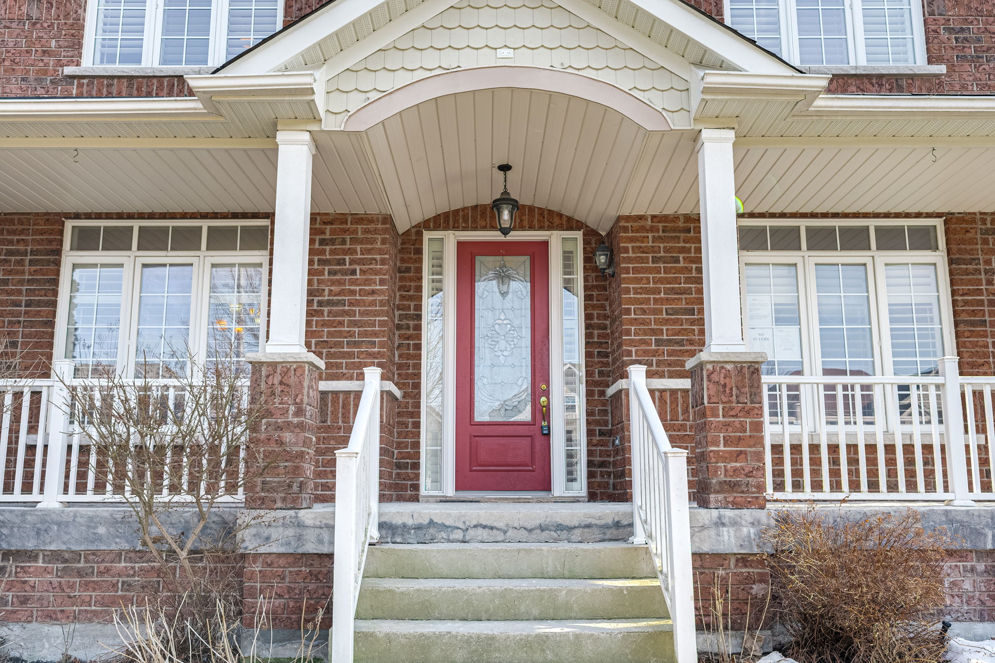 33 Collier Crescent Angus, ON L3W 0M6