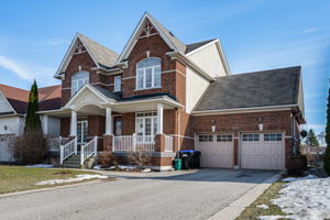 33 Collier Crescent, Angus ON