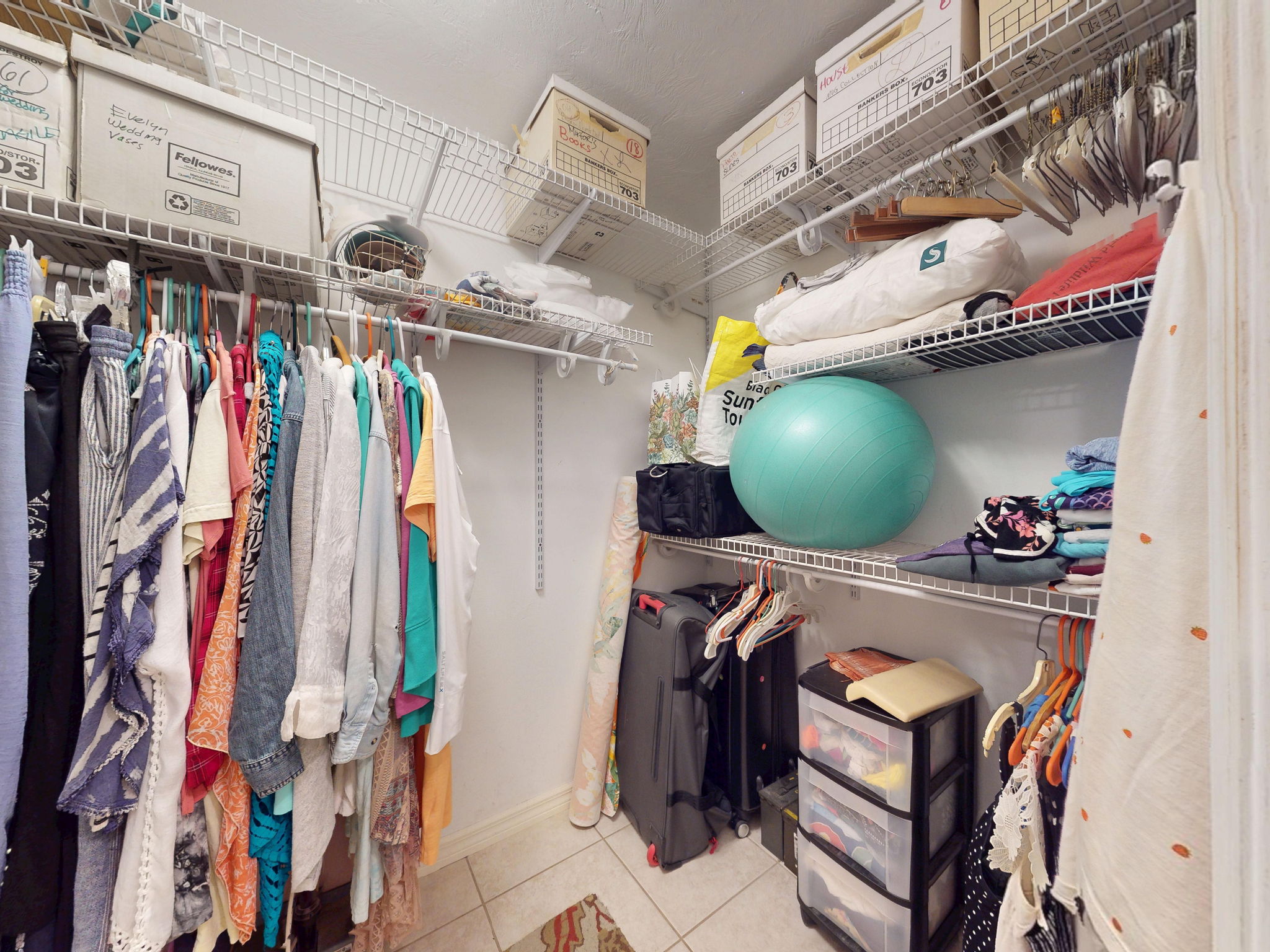  Photo 40