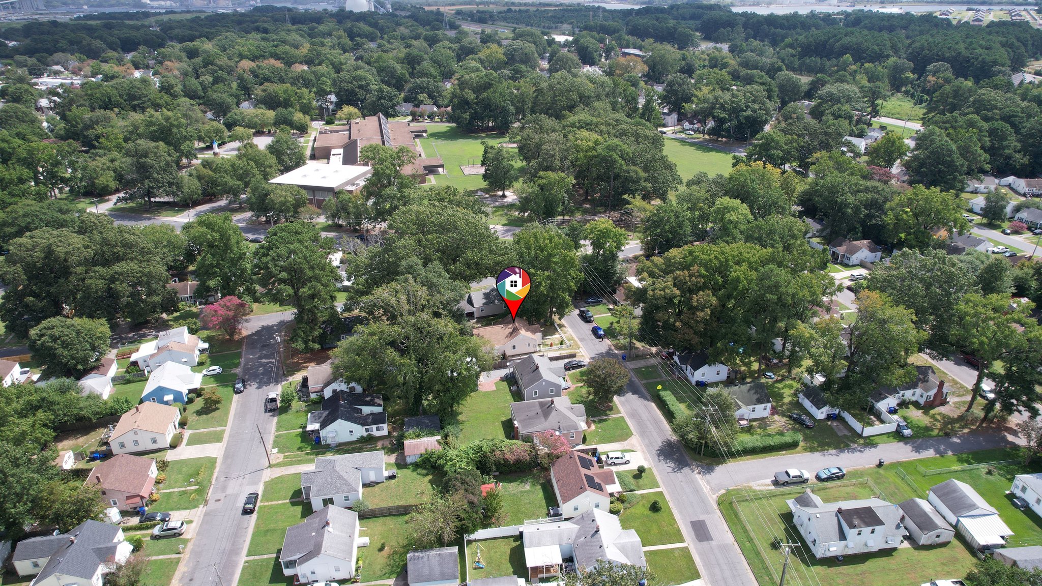 33 Fiske St, Portsmouth, VA 23702 American Real Estate Media