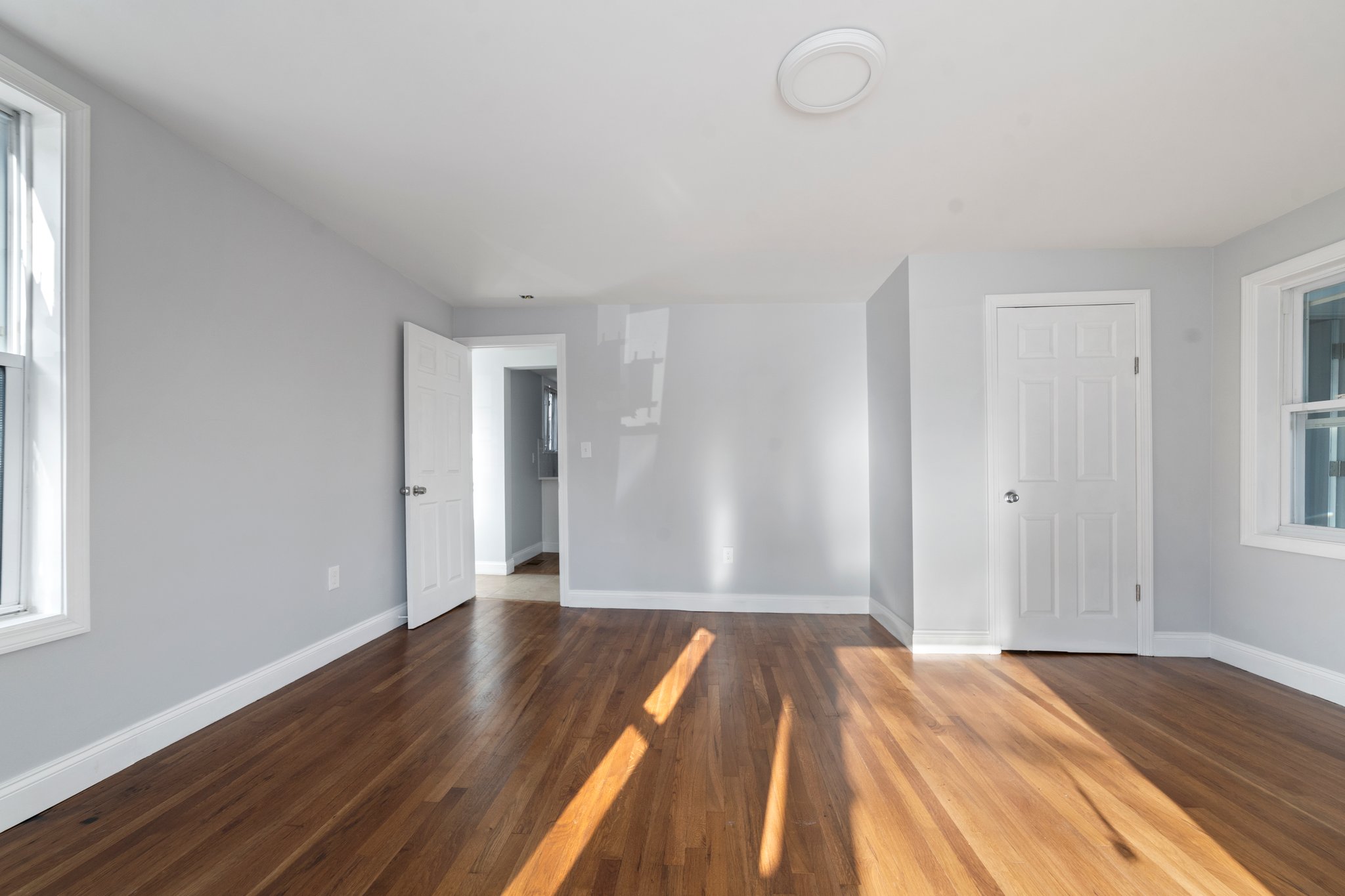 33 Highland Ave, Lynn, MA 01902 New Day Studio