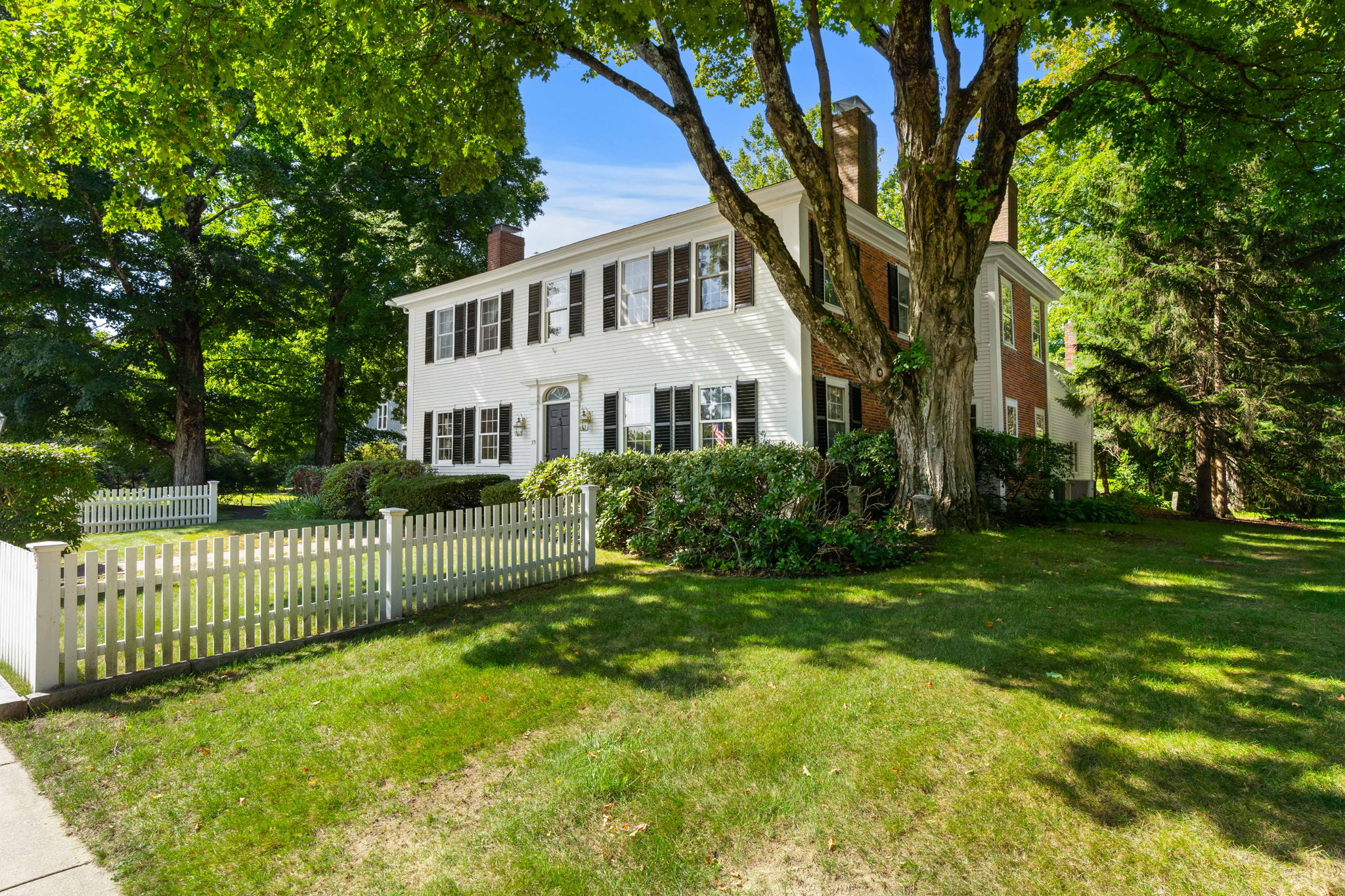 33 Main St, Hollis, NH 03049, USA