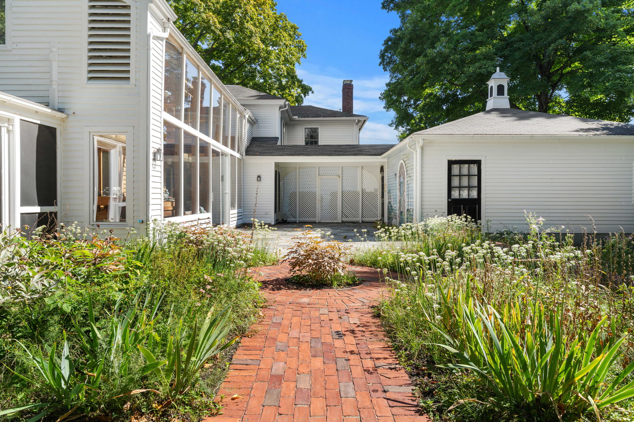 33 Main St, Hollis, NH 03049, USA Photo 10