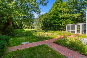 33 Main St, Hollis, NH 03049, USA Photo 4