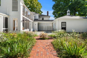 33 Main St, Hollis, NH 03049, USA Photo 9