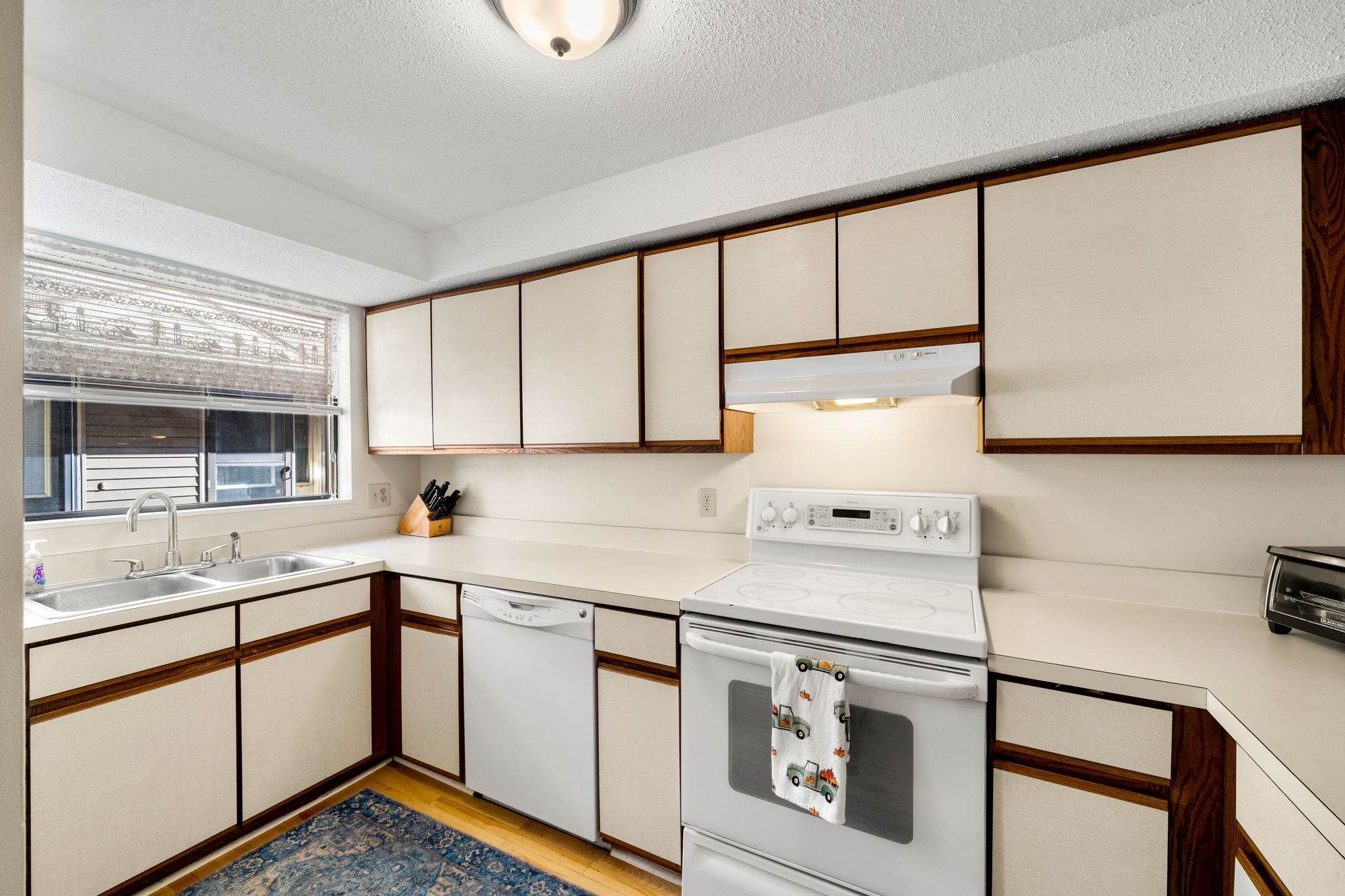 33 Maplewood Ave, Gloucester, MA 01930, USA Photo 23