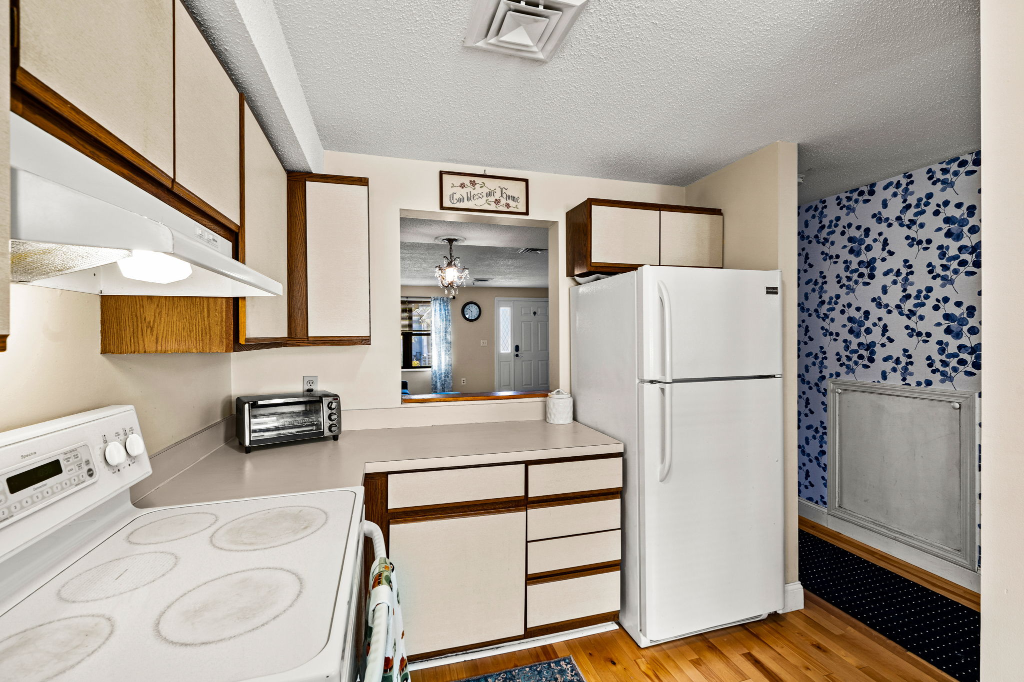 33 Maplewood Ave, Gloucester, MA 01930, USA Photo 25