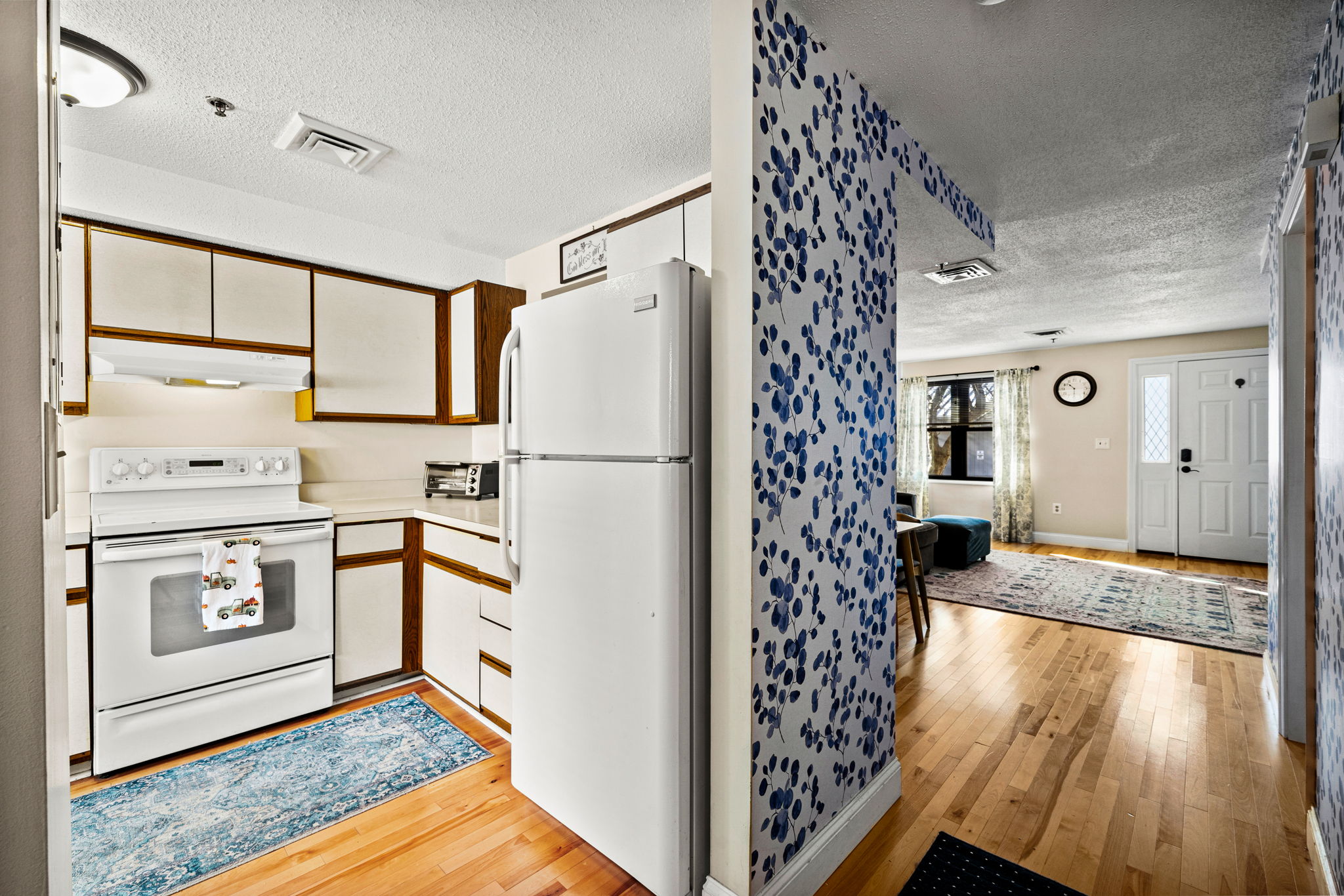 33 Maplewood Ave, Gloucester, MA 01930, USA Photo 26