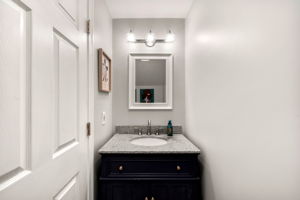 33 Maplewood Ave, Gloucester, MA 01930, USA Photo 17