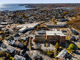 33 Maplewood Ave, Gloucester, MA 01930, USA Photo 6