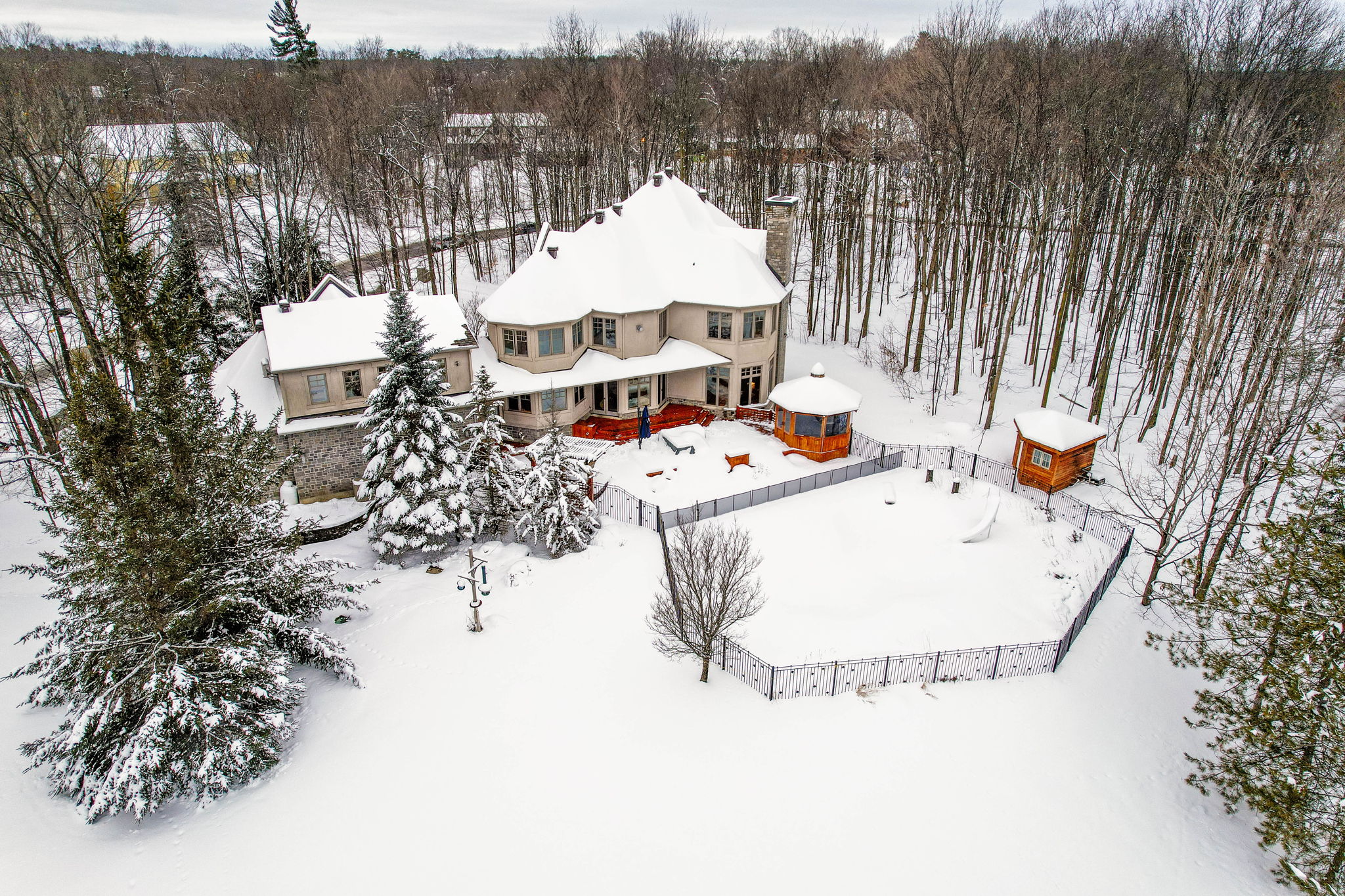 33 Marchbrook Cir, Kanata, ON K2W 1A1, Canada Photo 108