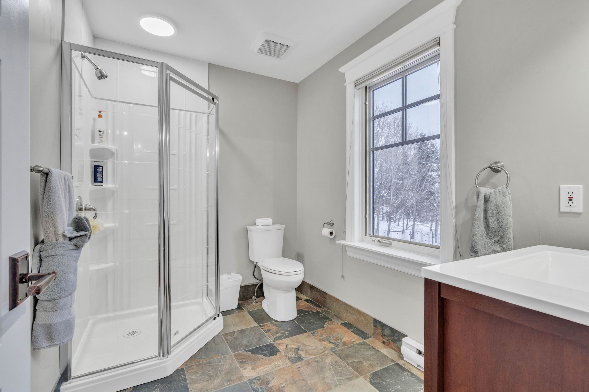 33 Marchbrook Cir, Kanata, ON K2W 1A1, Canada Photo 86