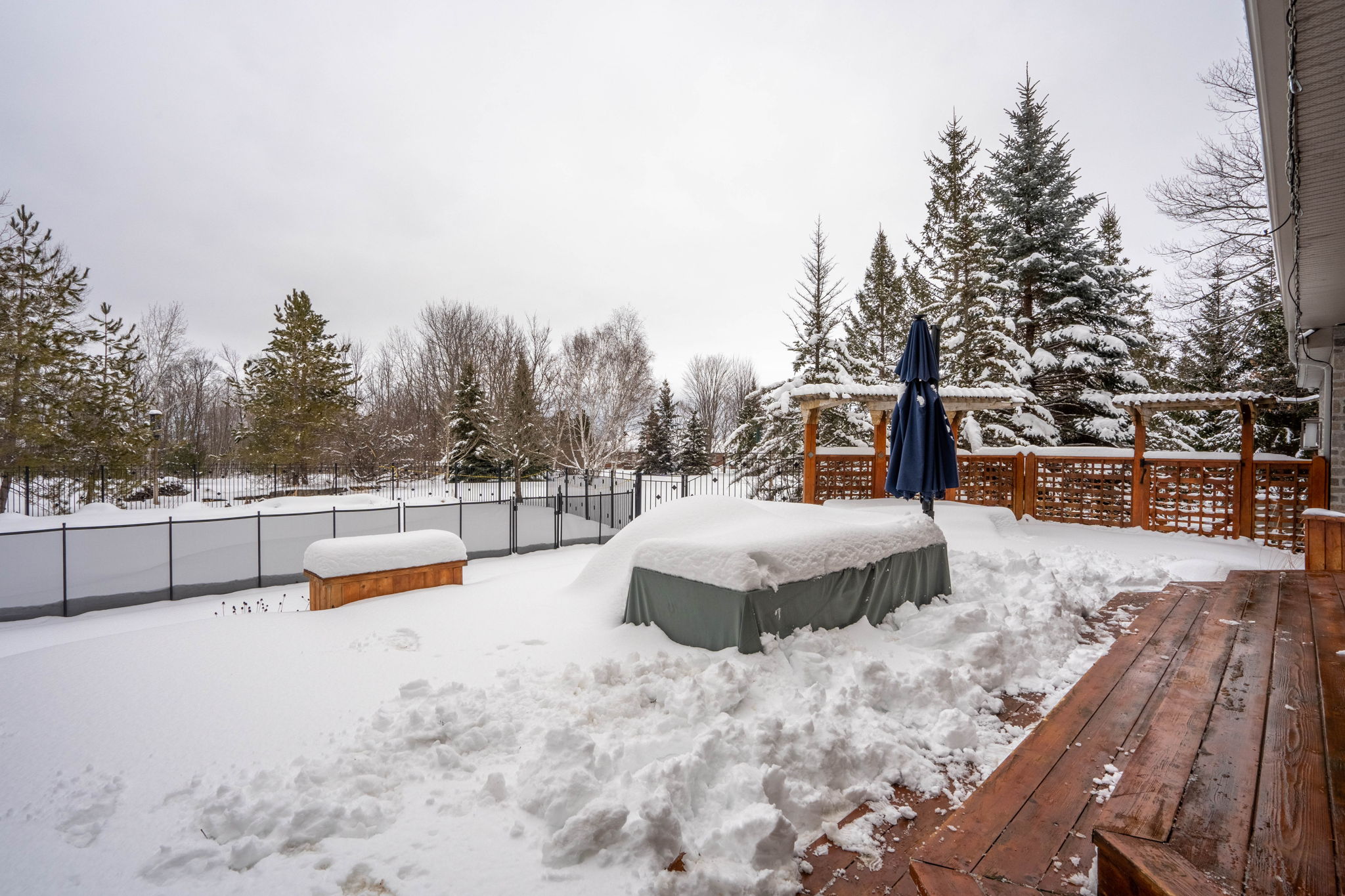 33 Marchbrook Cir, Kanata, ON K2W 1A1, Canada Photo 104