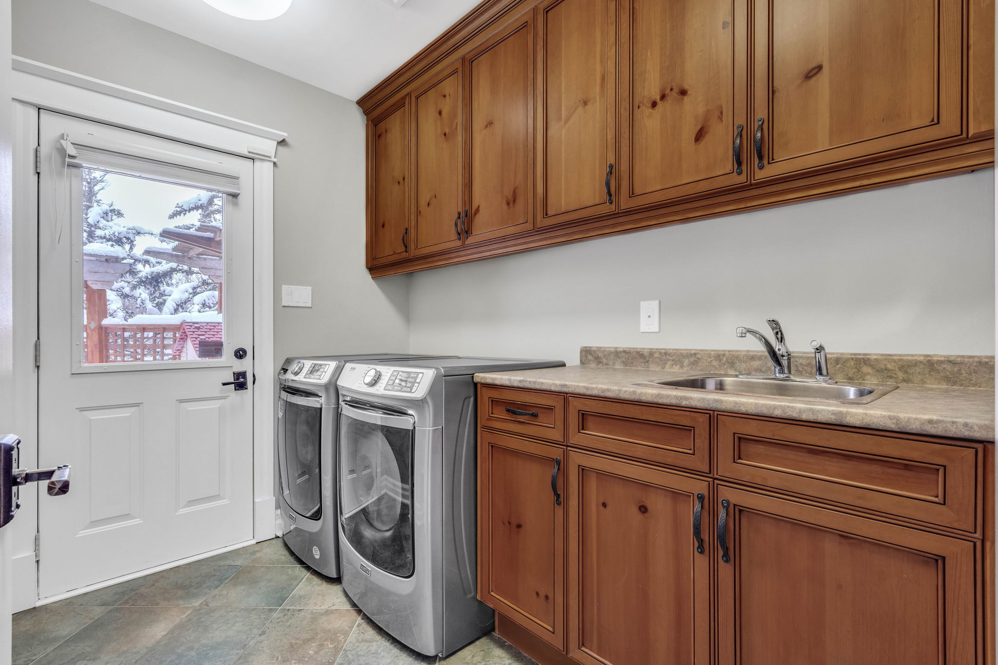 33 Marchbrook Cir, Kanata, ON K2W 1A1, Canada Photo 75