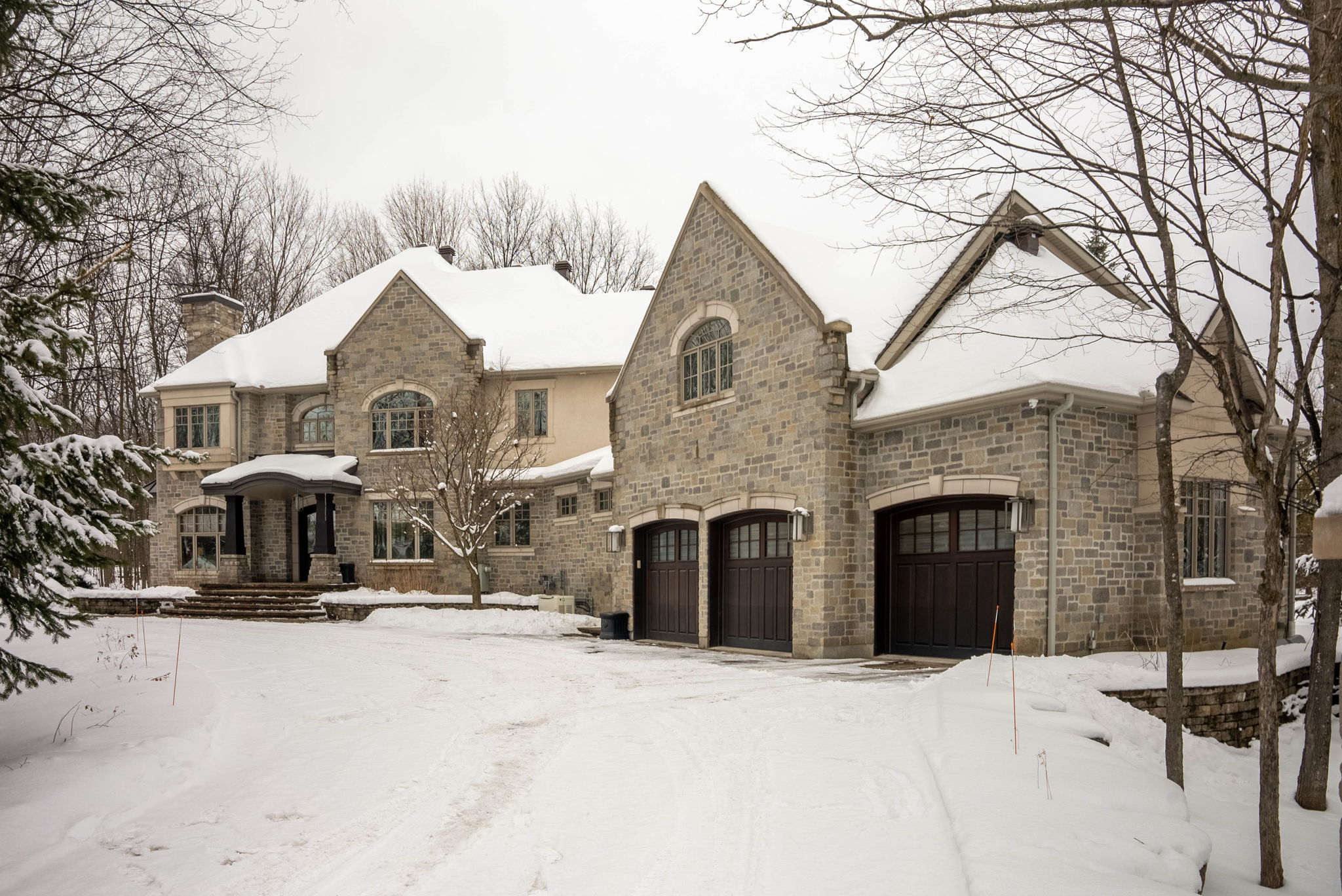 33 Marchbrook Cir, Kanata, ON K2W 1A1, Canada Photo 13