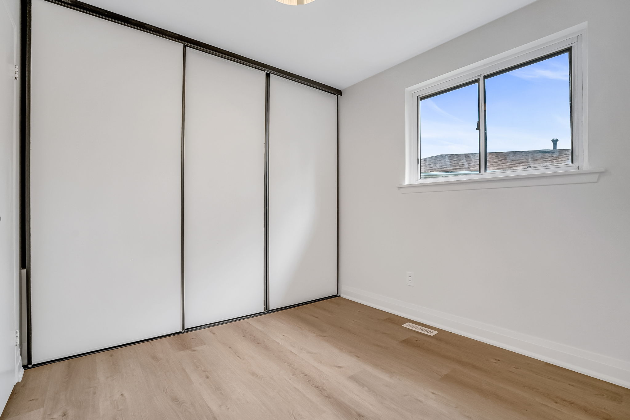 28-third bedroom1