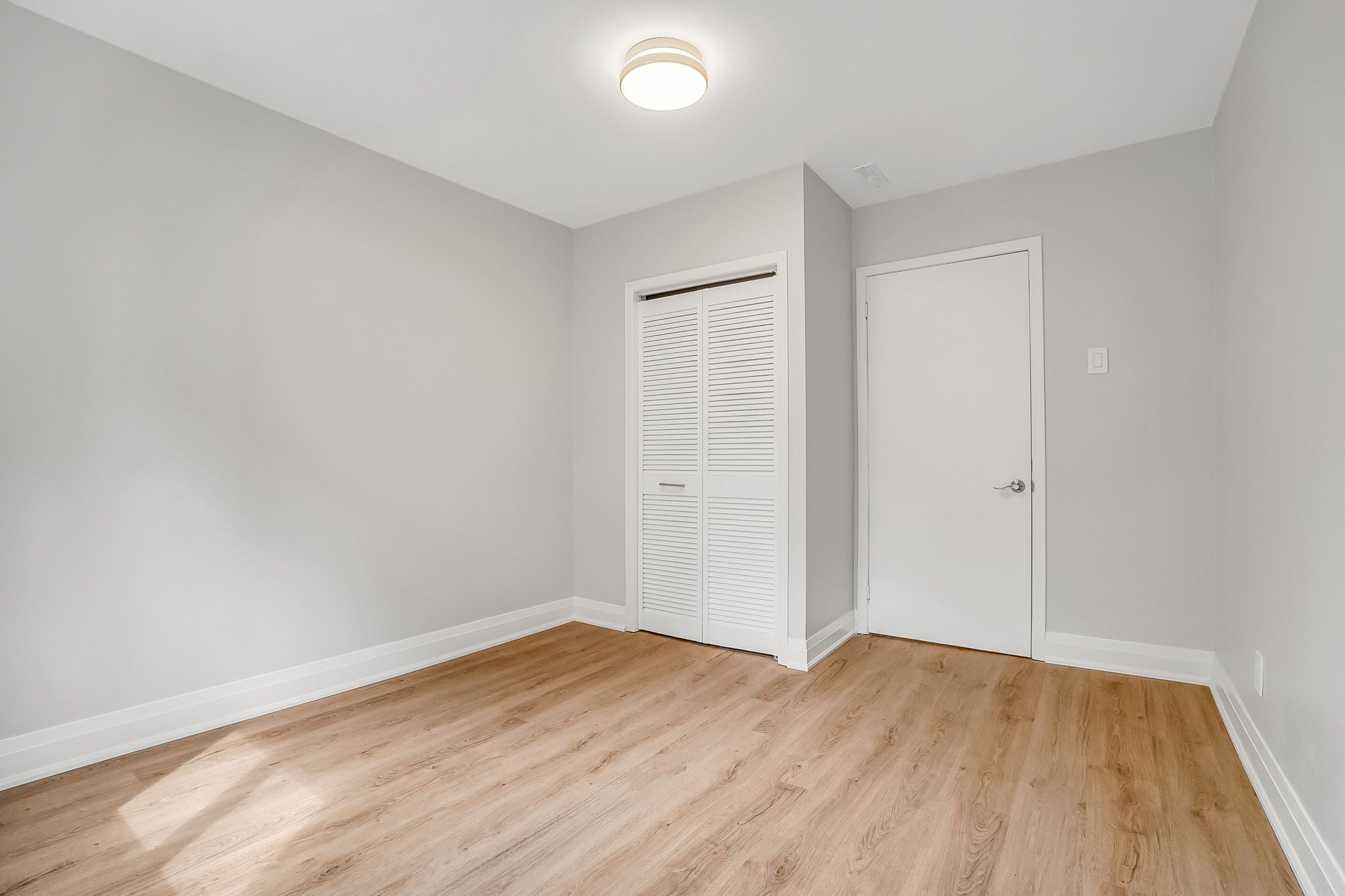 39-forth bedroom2