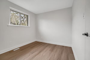30-third bedroom3