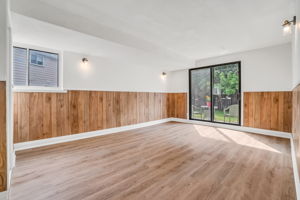 34-family room1