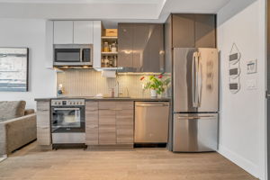 9-kitchen2