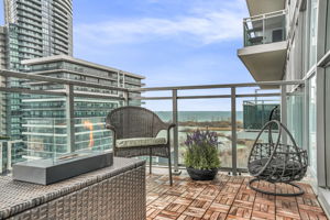 24-balcony1
