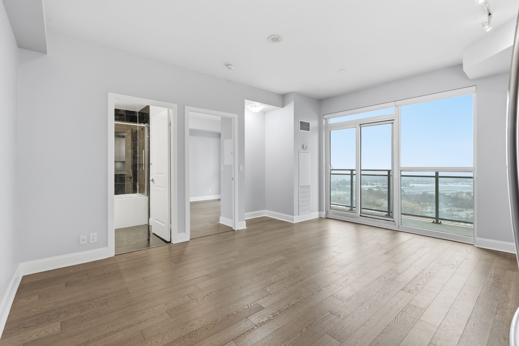 Toronto property showcase — delivered property photograph 7