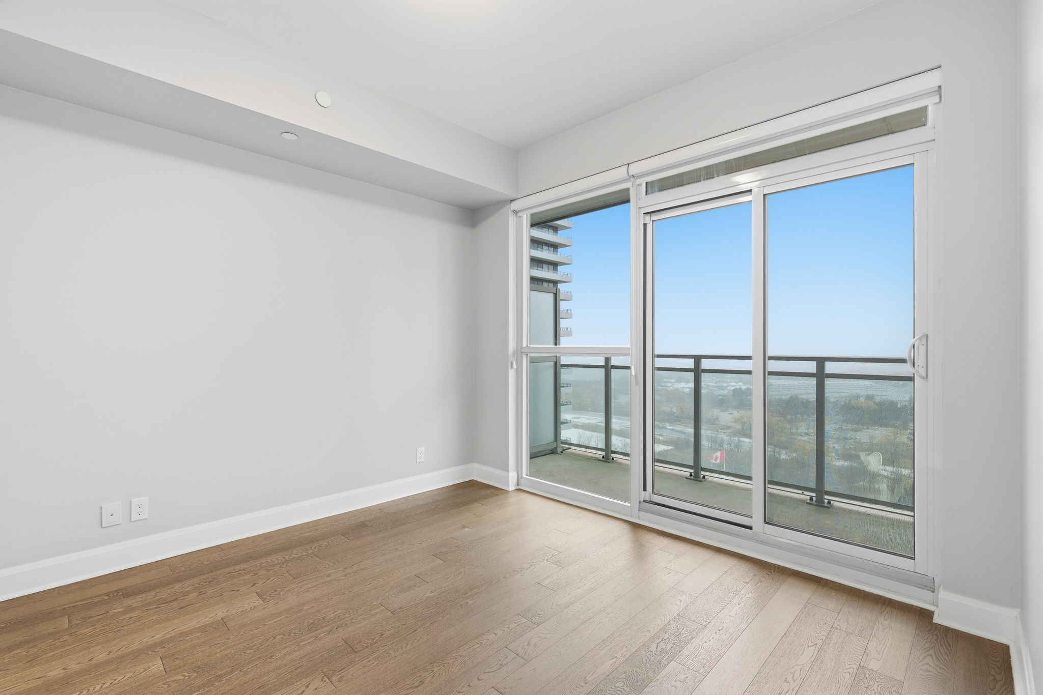 Toronto property showcase — delivered property photograph 13