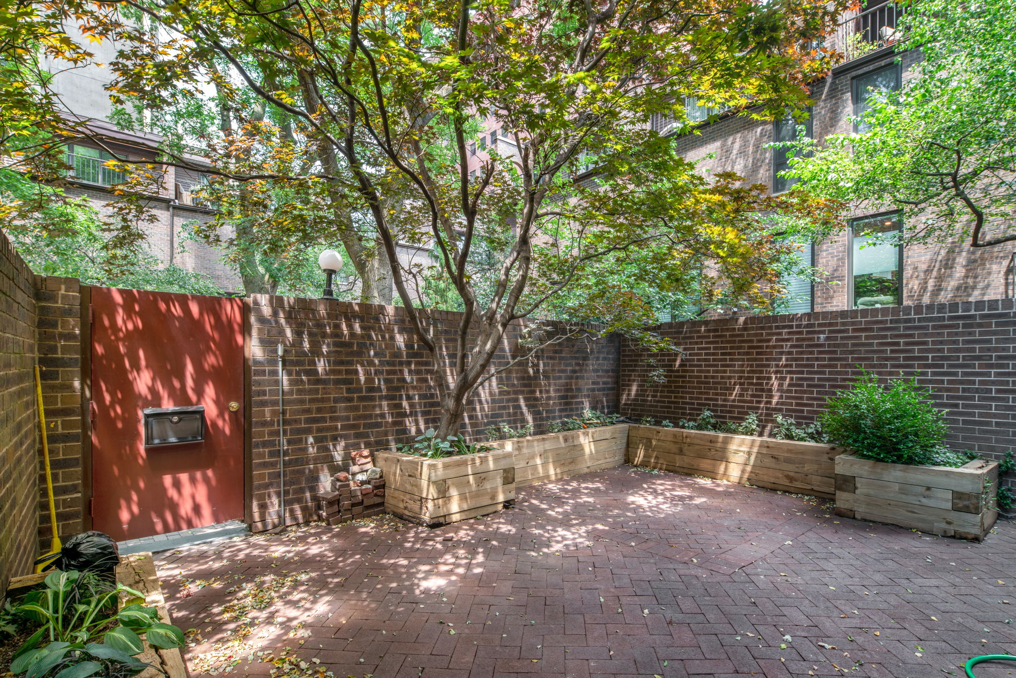  33 St James Ct, Philadelphia, PA 19106, US Photo 27
