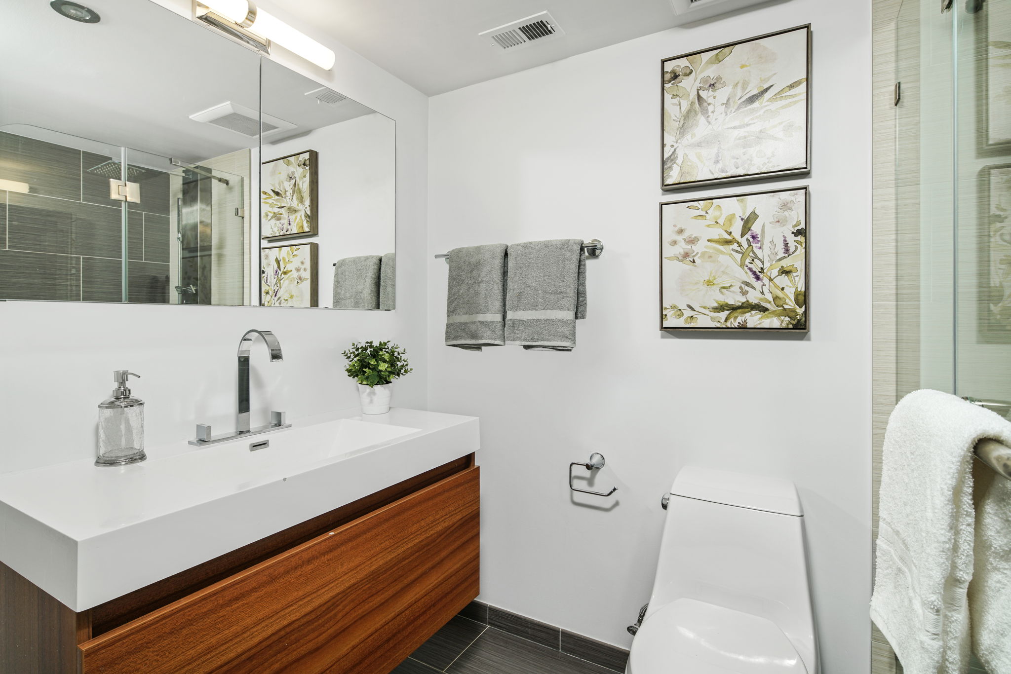  33 St James Ct, Philadelphia, PA 19106, US Photo 23