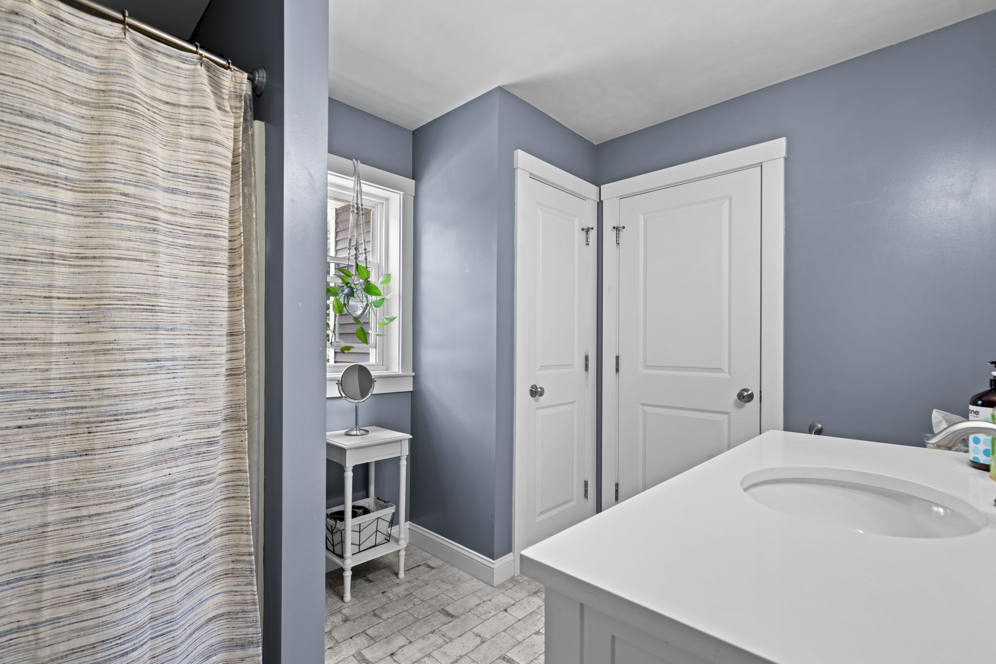Upstairs bathroom